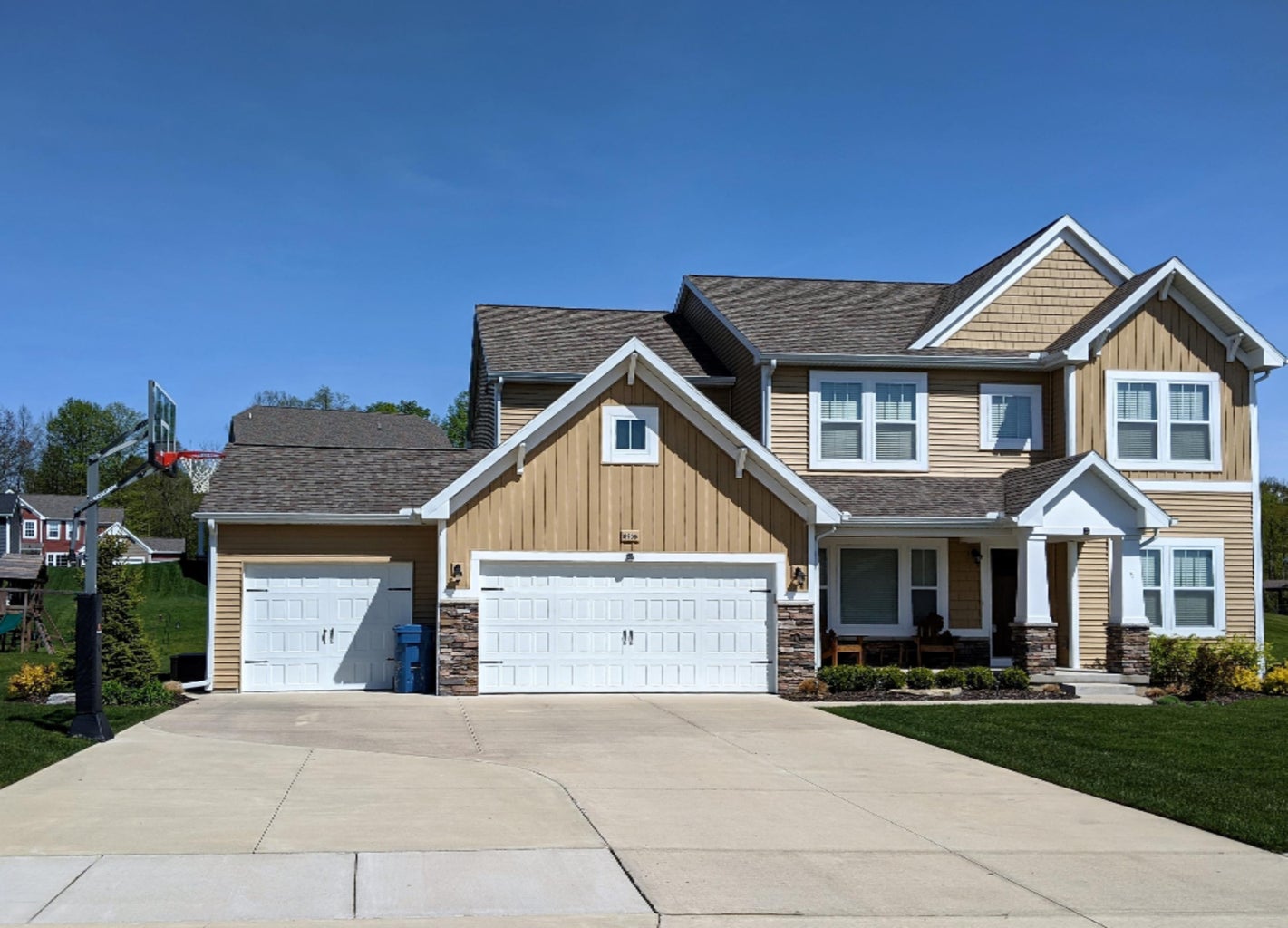 8906 Pictured Rock Dr SW